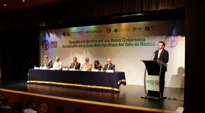 Hidalgo participa en conferencia de gobernanza metropolitana y firma compromiso rumbo al 2050