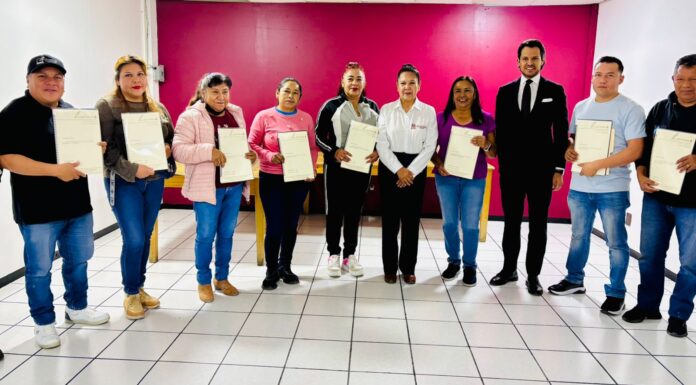 El Gobierno Municipal de Tlaxcoapan impulsa certeza jurídica con la entrega de escrituras