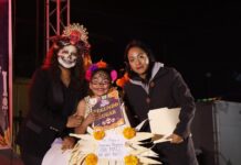 Una Noche Mágica en Tepetitlán: Celebración Vibrante de Tradición y Comunidad