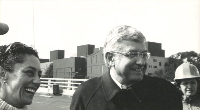 ¿Hará AMLO gira nacional para presentar un nuevo libro, como dicen?