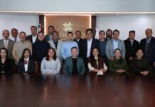 Julio Menchaca pide a gabinete redoblar esfuerzos en 2026