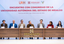 Julio Menchaca reconoce labor académica de la UAEH y llama a fortalecer la educación en Hidalgo