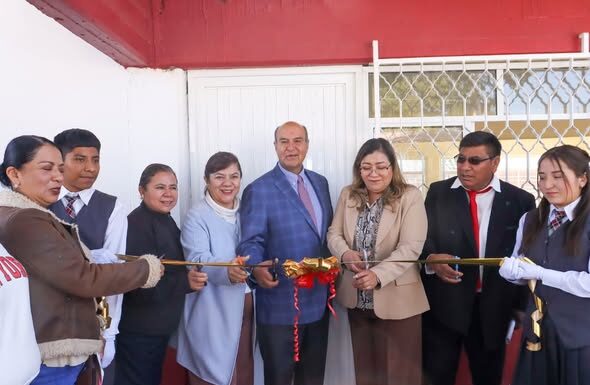 Fortalecen infraestructura educativa en Tlahuelilpan con visita de la SEPH y entrega de obras