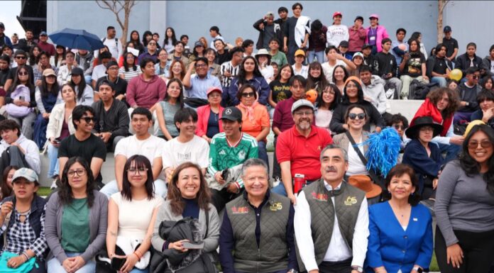 Julio Menchaca supervisa e inaugura infraestructura en la UAEH