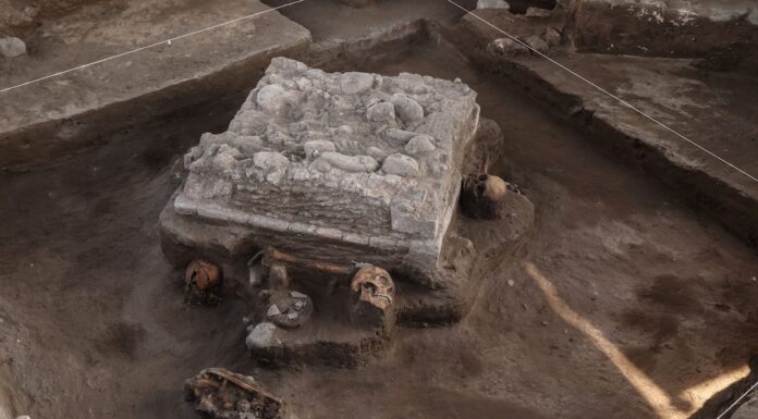El INAH descubre altar y ofrendas a las afueras de la Zona Arqueológica de Tula, en Hidalgo