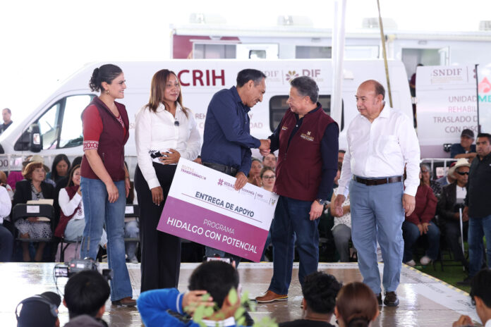280526_GOBERNADOR_FERIA DE SERVICIOS_AJACUBA_NM-23