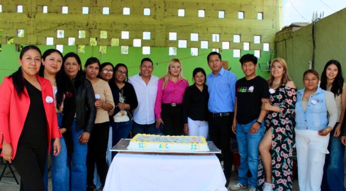 Celebran con orgullo el Día del Maestro en la región de Tepetitlán