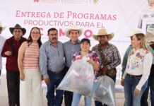 Entrega regional de apoyos agropecuarios en Atotonilco