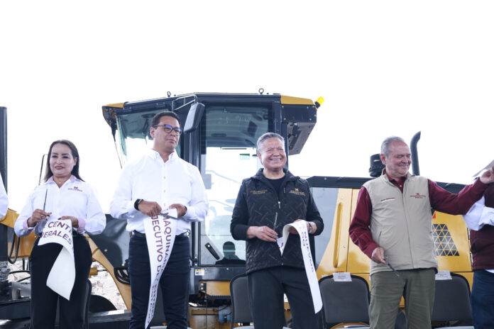 010726_GOBERNADOR_ENTREGA E INAUGURACIÓN DE INFRAESTRUCTURA, MAQUINARIA Y EQUIPAMIENTO PARA EL FORTALECIMIENTO OPERATIVO DEL PODER EJECUTIVO DEL ESTADO DE HIDALGO_SAN AGUSTÍN TLAXIACA_KS-8