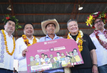 Hidalgo entrega programas sociales y nuevos proyectos para la movilidad y conectividad de la población Huasteca