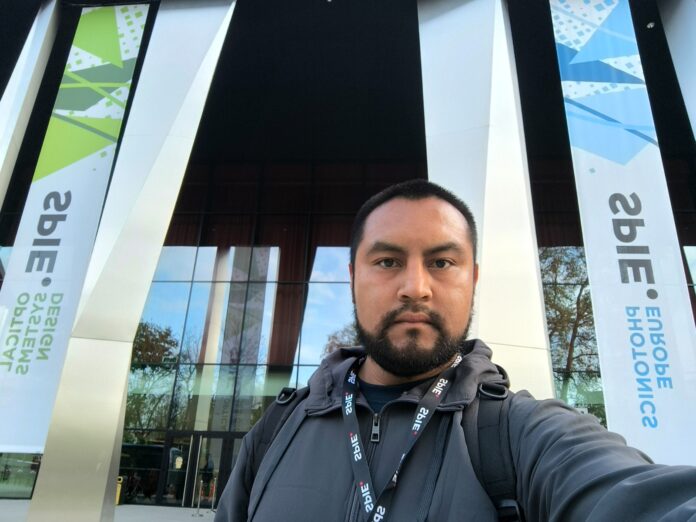 Investigador de la UPT presenta estudio sobre termografía mamaria en Francia (1)