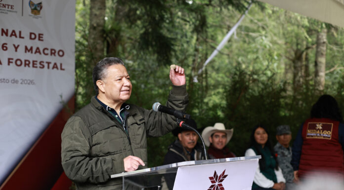 Julio Menchaca entrega dos millones de plantas para reforestar los 84 municipios