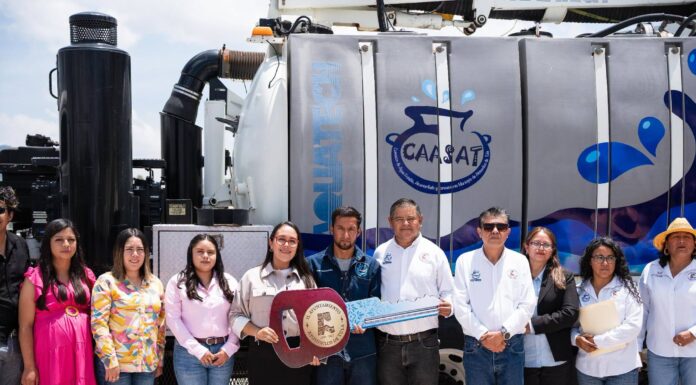 Fortalece Yocelyn Tovar equipamiento a la Comisión de Agua de Atotonilco de Tula
