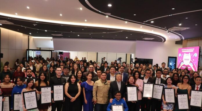 Hidalgo reconoce a 18 ganadores del Premio Estatal de la Juventud 2026
