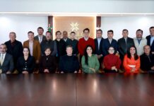 Diez integrantes del gabinete de Menchaca presentan cifras de su gestión ante el Congreso